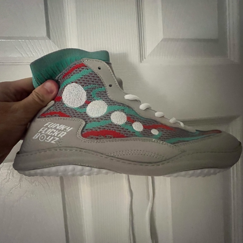 Funky Flickr Boyz 3D wrestling shoes
